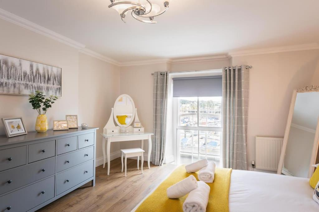 Blue Skies Apartment - Harbour Views Torquay Eksteriør bilde